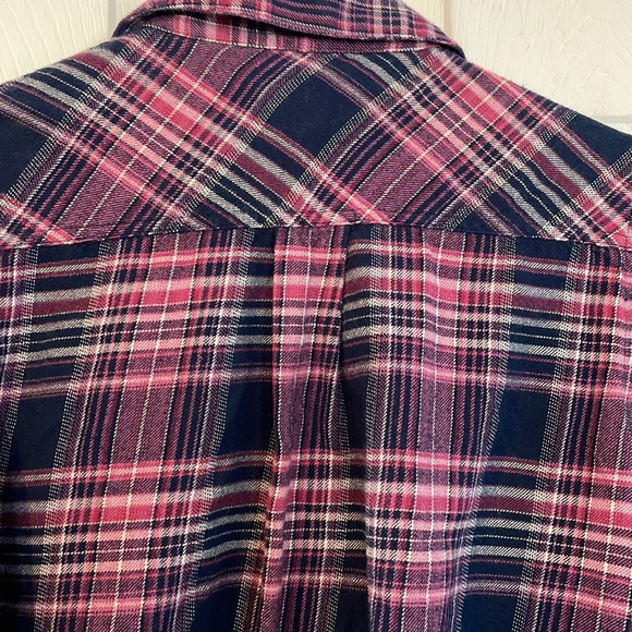Ariat Women Size XS Pink and Blue Plaid Shirt - Picture 7 of 10